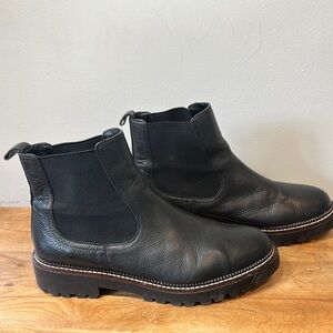 Black Chelsea Boots with Elastic Panels